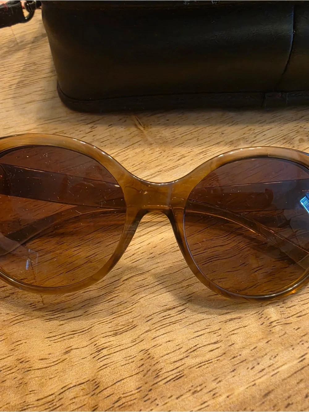 Tory Burch Tortoise Orange Sunglasses Case with Brown Sunglasses